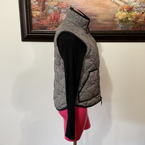 J. Crew Down Full Zip Jacket Vest Women’s Small Black Herringbone Pockets Gold - Picture 2 of 9